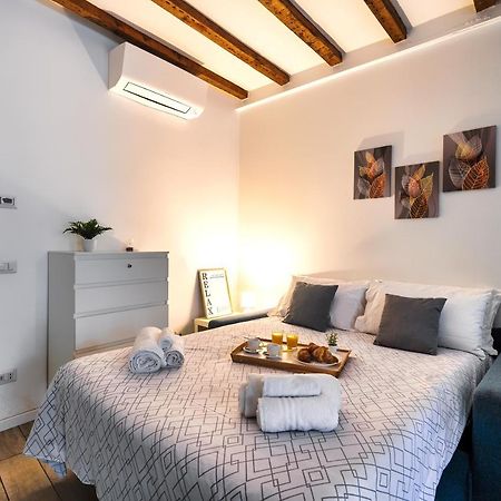 Ambrogio'S Nest - Modern Close To Cadorna Station มิลาน ภายนอก รูปภาพ